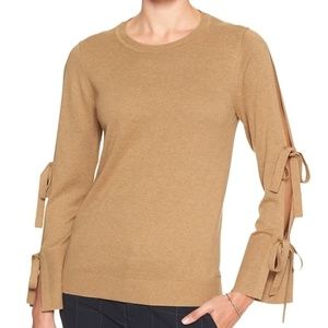 Banana Republic Cold Shoulder Tie-Sleeve Crew nect